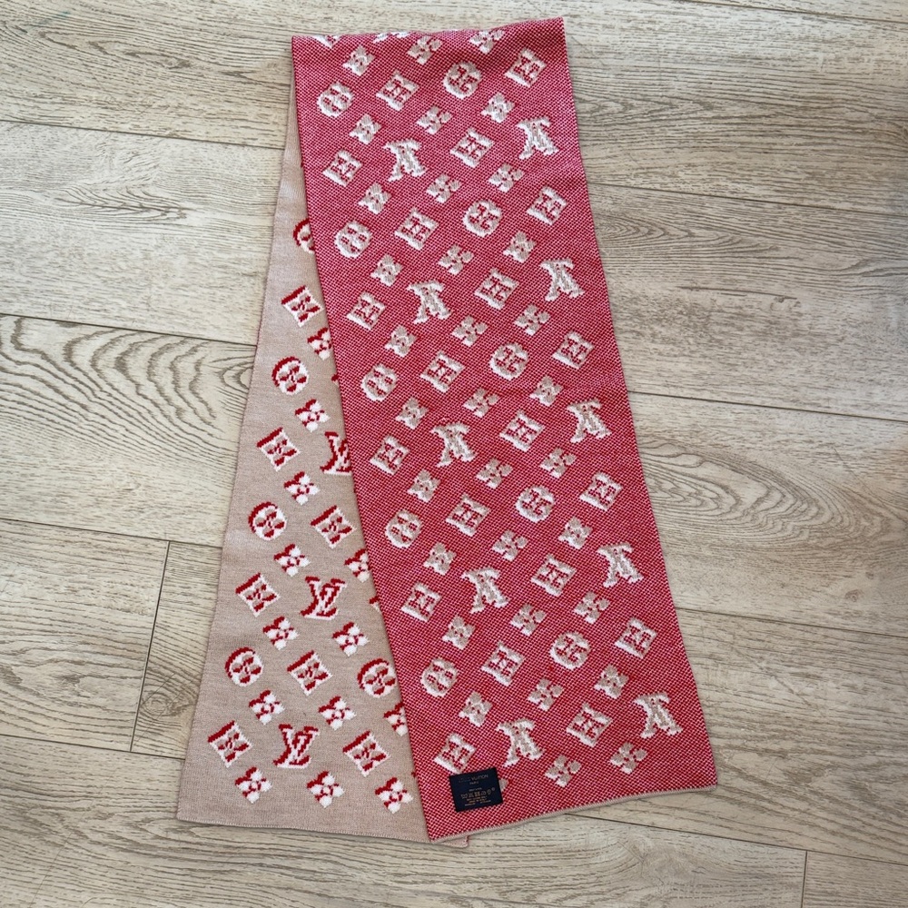 Louis Vuitton Red and Beige Scarf